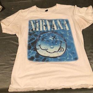 Nirvana tee